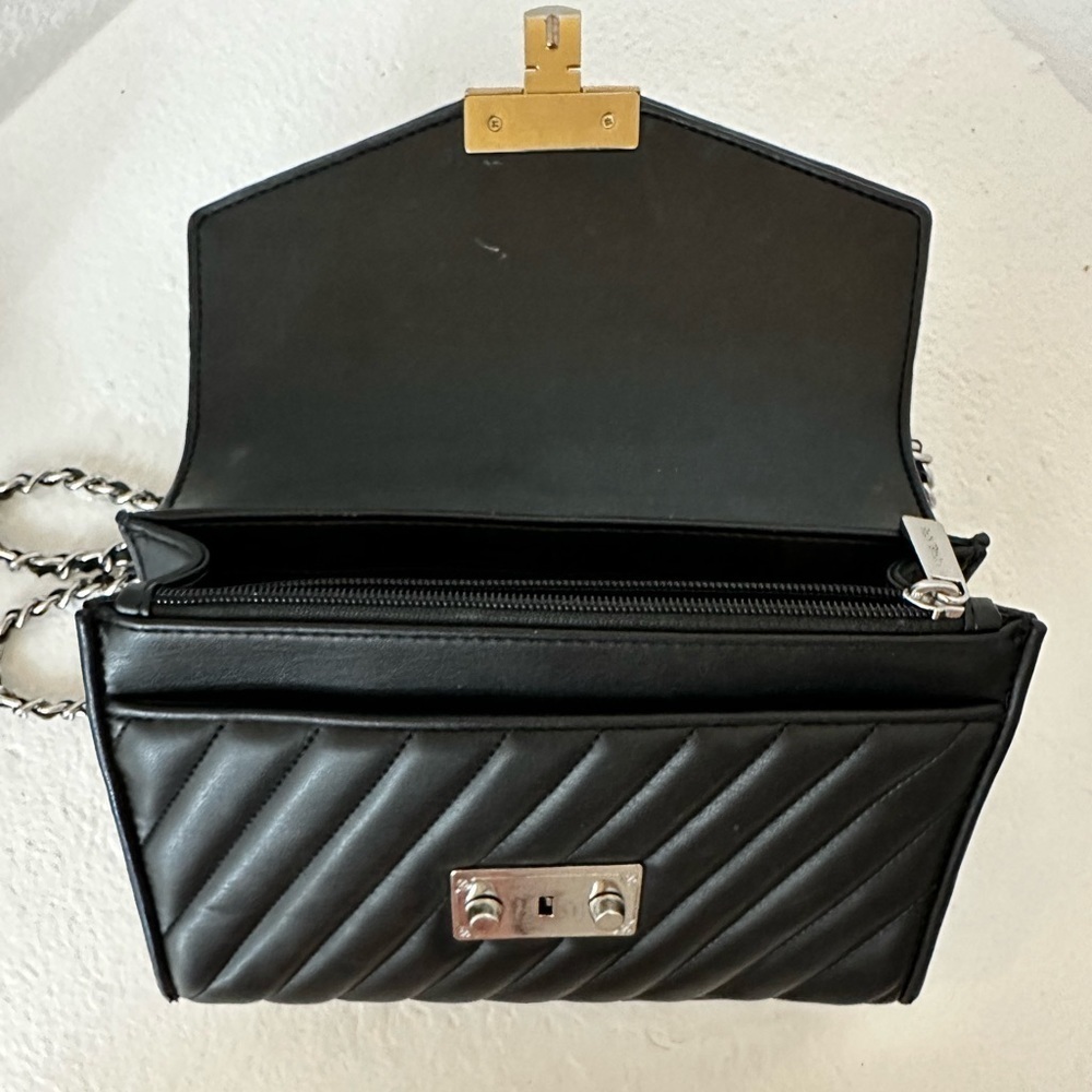 Micheal Kors shoulder and crossbody bag​ - Picture 3 of 3